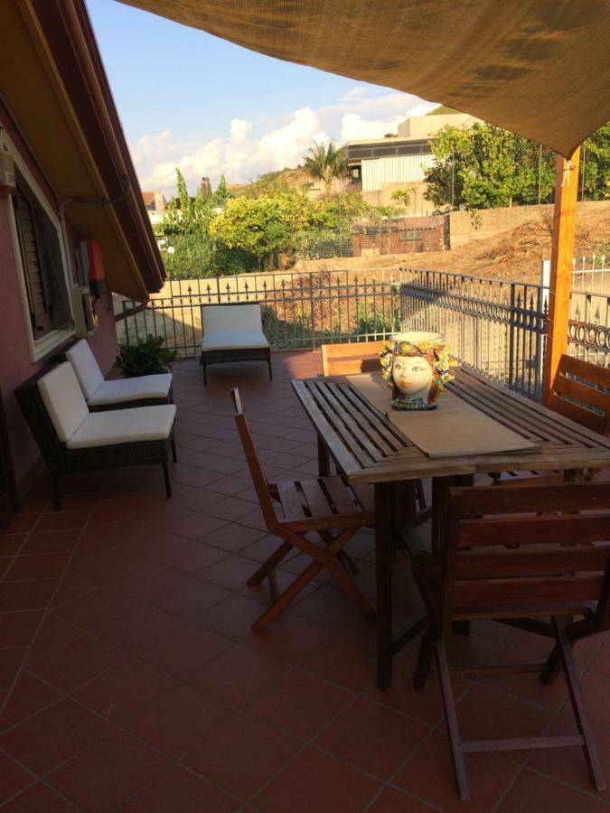 Tyrrhenian Sea Apartment Torre di Faro Exteriör bild